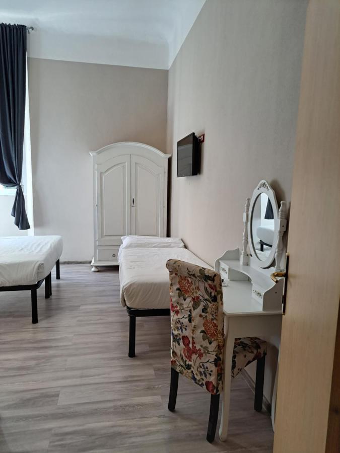 B&B Leonum Firenze Bagian luar foto