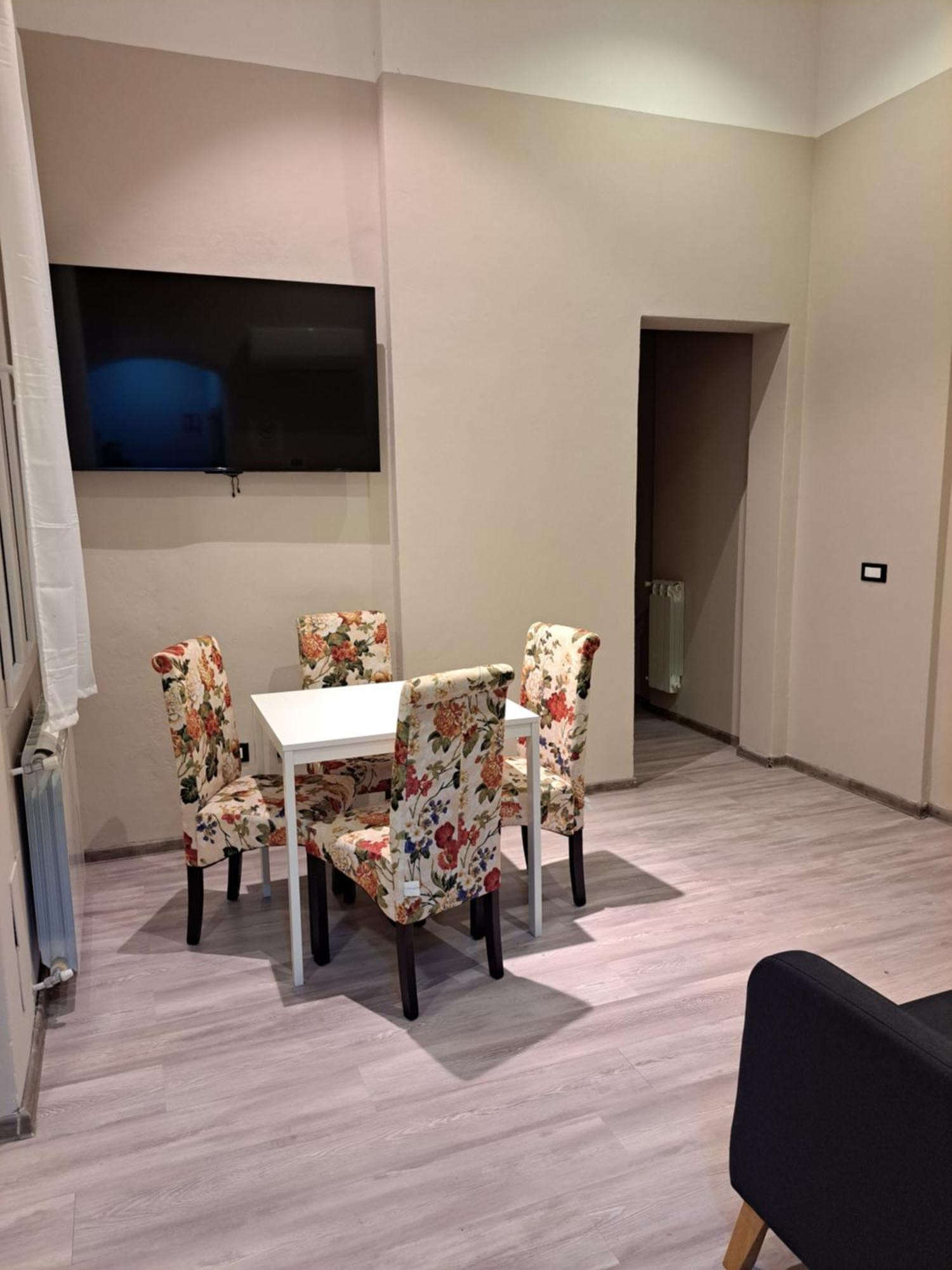 B&B Leonum Firenze Bagian luar foto