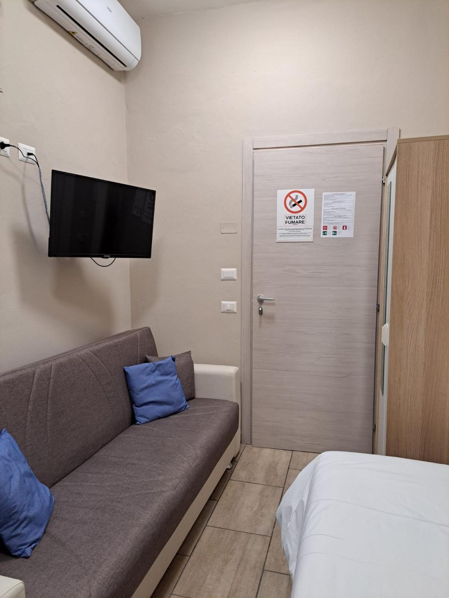 B&B Leonum Firenze Bagian luar foto